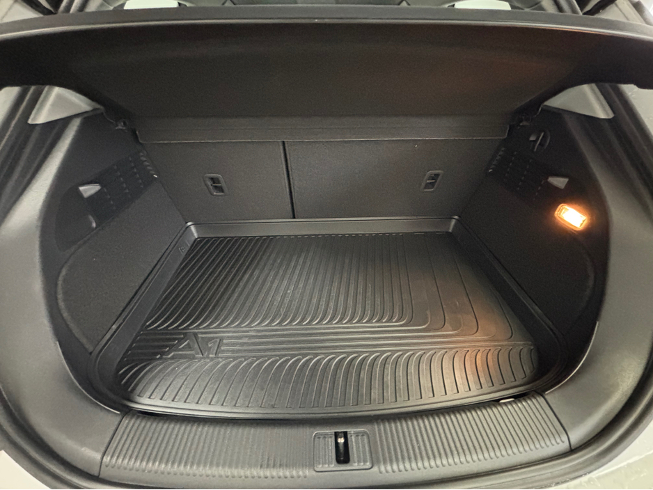 2013 Audi A1 - image 11