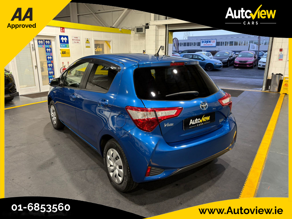 2017 Toyota Yaris /Vitz 1.5 Self-Charging Hybrid. AA APPROVED // FINANCE & NATIONWIDE DELIVERY AVAILABLE // SIMI DEALER €11,995