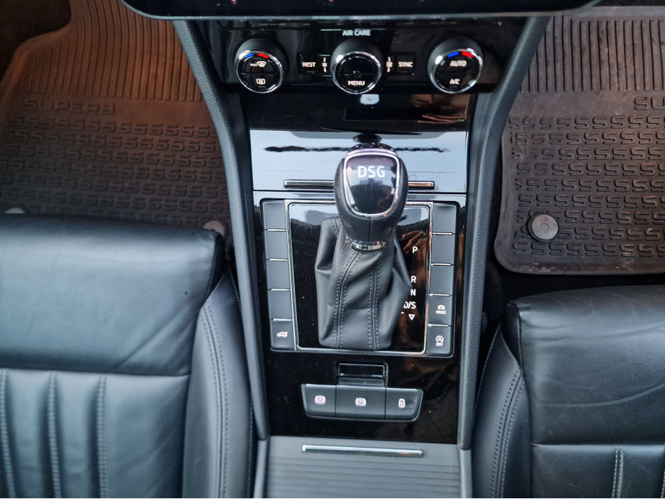 2017 Skoda Superb EXECUTIVE 2.0 TDI DSG-LOW MILEAGE €18,350