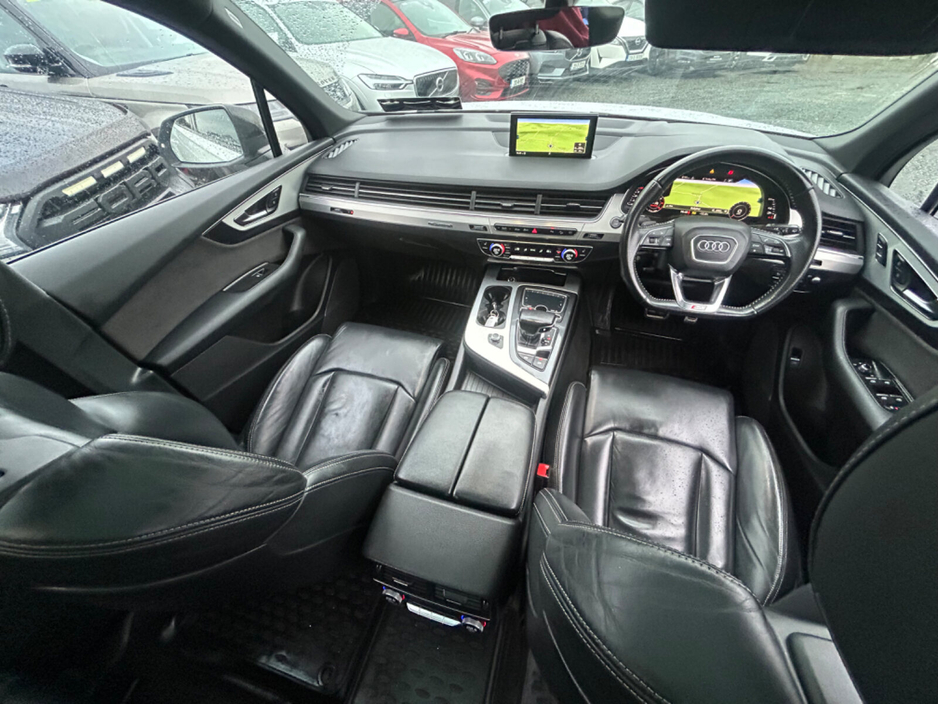 2017 Audi Q7 - image 32