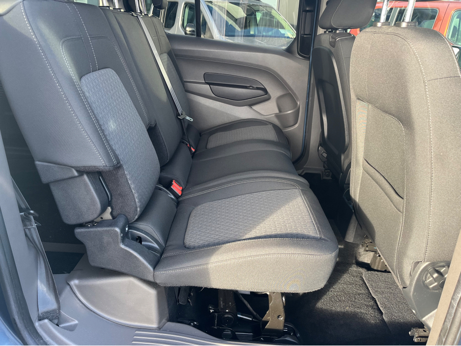 2021 Ford Tourneo Connect LWB, Wheelchair Accessible €24,995