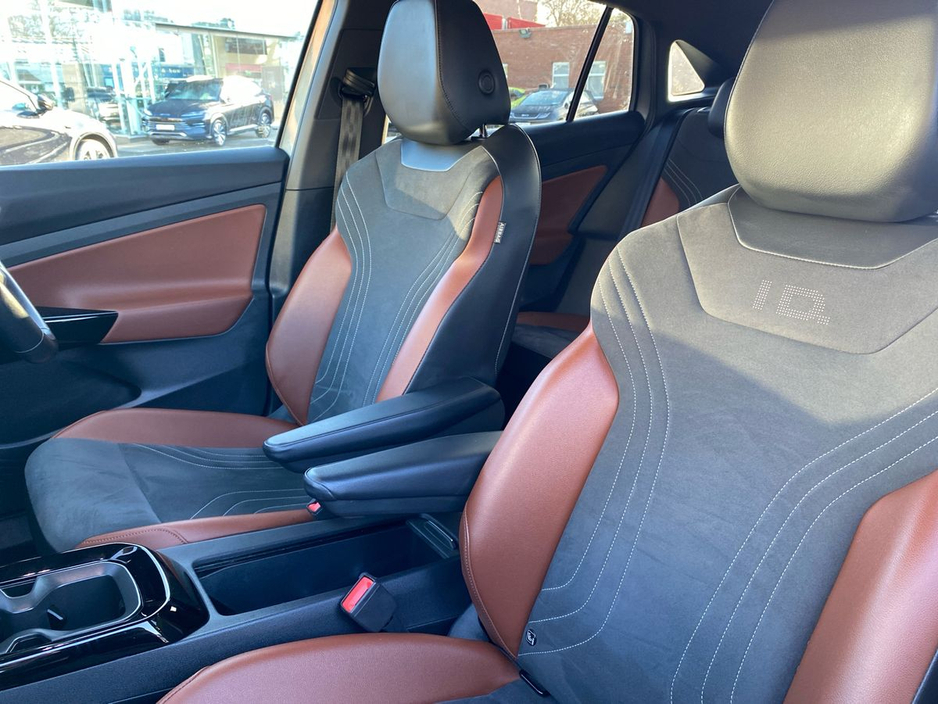 2023 Volkswagen ID.5 - image 20