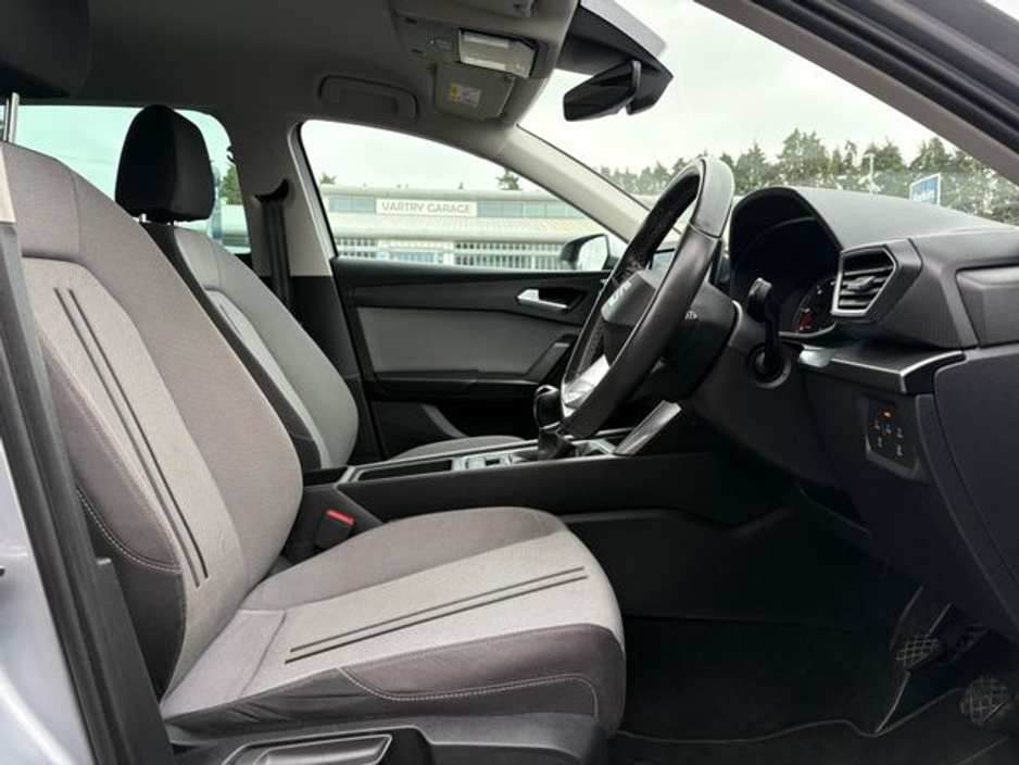 2021 SEAT Leon - image 24