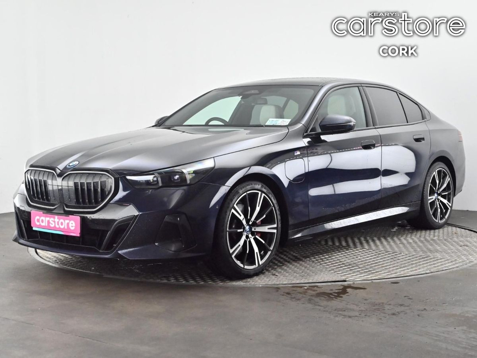 2024 BMW 5 Series - image 7