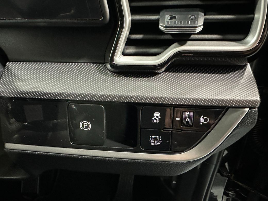 2022 Kia Sportage - image 23