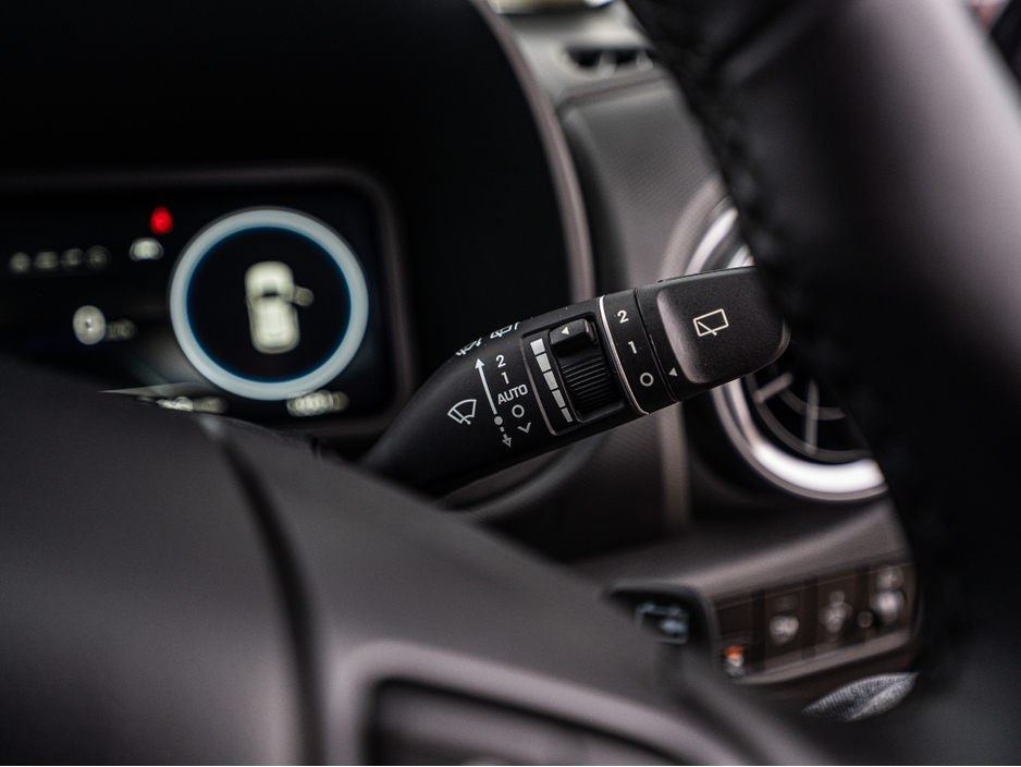 2024 Hyundai Kona 2024 Hyundai Kona EV Premium/SOH 100%/1yr warranty €24,888