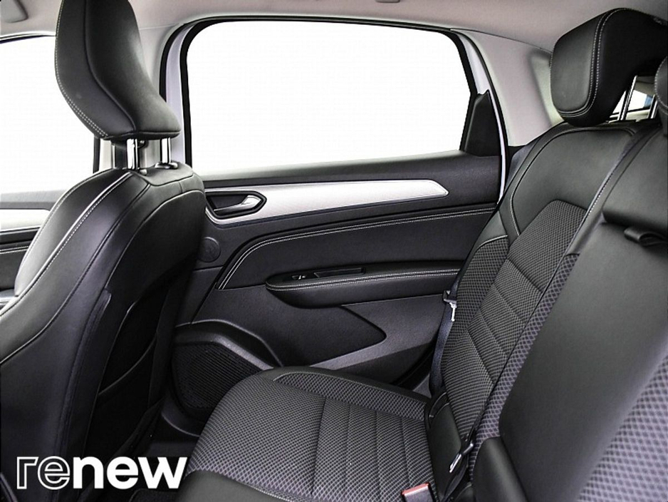 2023 Renault Arkana - image 11