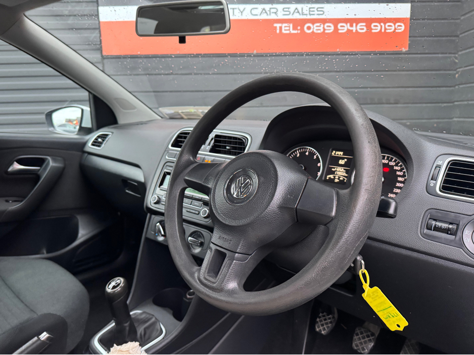 2011 Volkswagen Polo CL 1.2 MANUAL €5,895