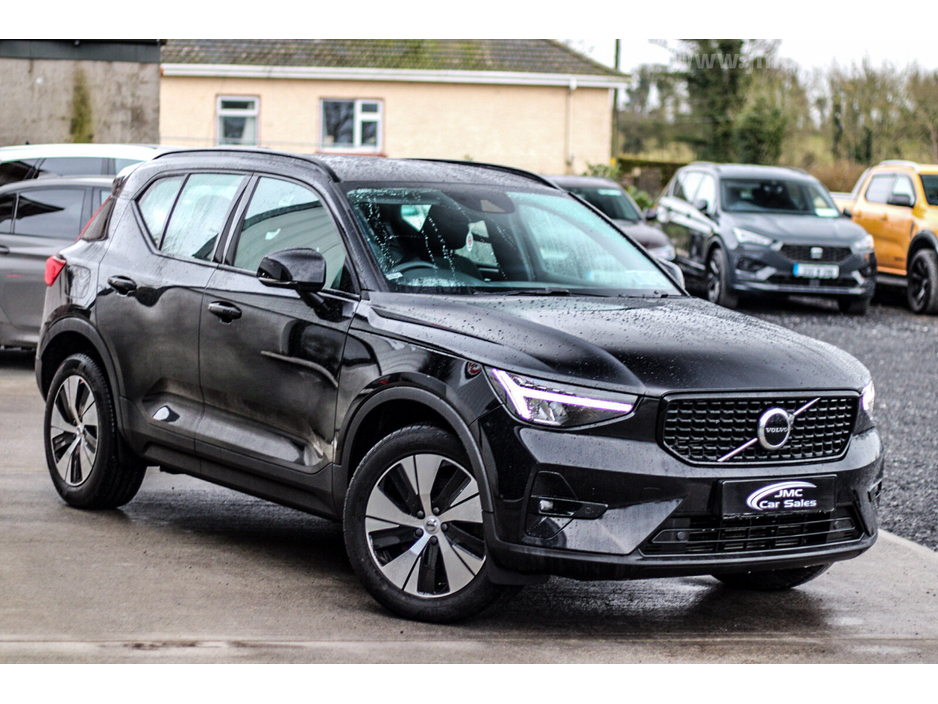 2022 Volvo XC40 T4 PHEV 211hp AT7 Plus bright €26,950
