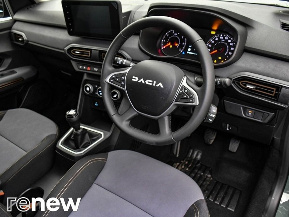 2025 Dacia Sandero Stepway STEPWAY Essential TCe 90 GSR2 €21,390