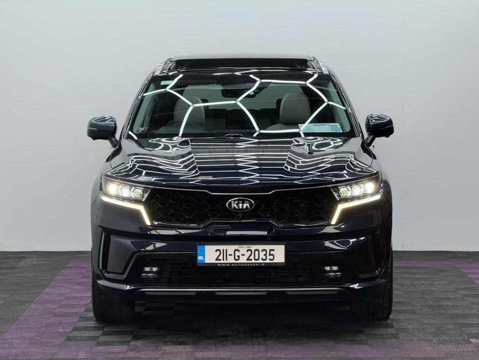 2021 Kia Sorento - image 2