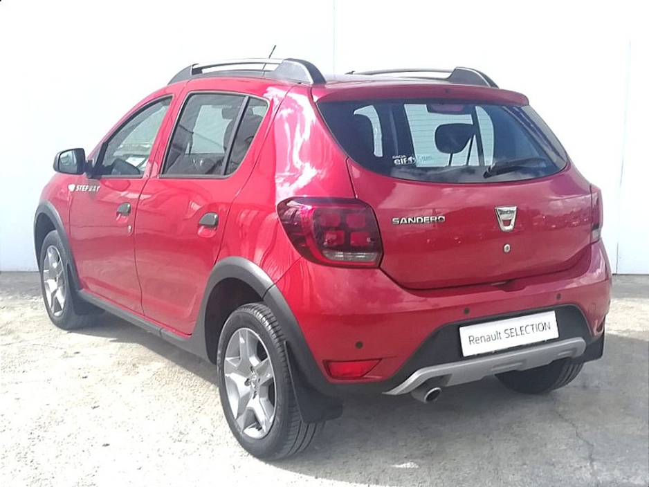 2020 Dacia Sandero Stepway - image 2