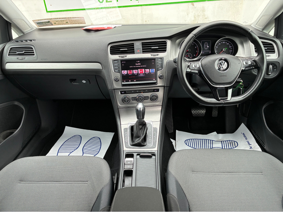 2014 Volkswagen Golf - image 7