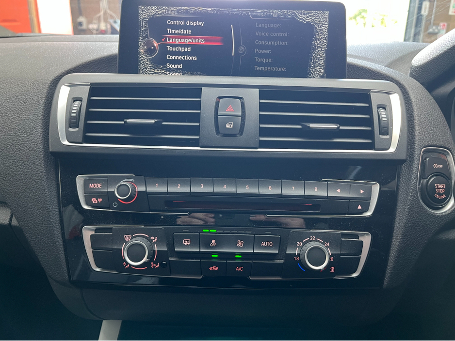 2015 BMW 1 Series - image 17