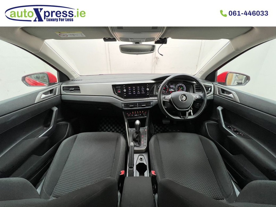 2018 Volkswagen Polo - image 2