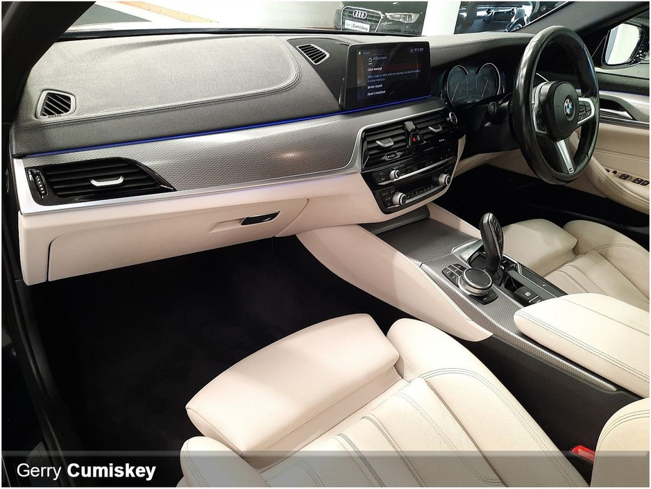 2018 BMW 5 Series 520d xDrive M Sport Auto €22,650