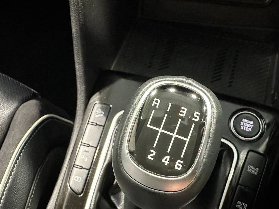 2025 Kia Sportage - image 26