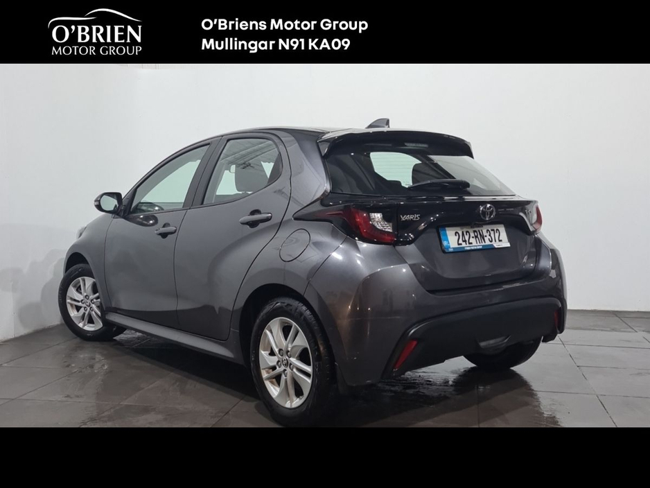2024 Toyota Yaris Yaris Hybrid Luna €23,900