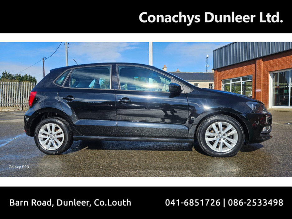 2017 Volkswagen Polo - image 2