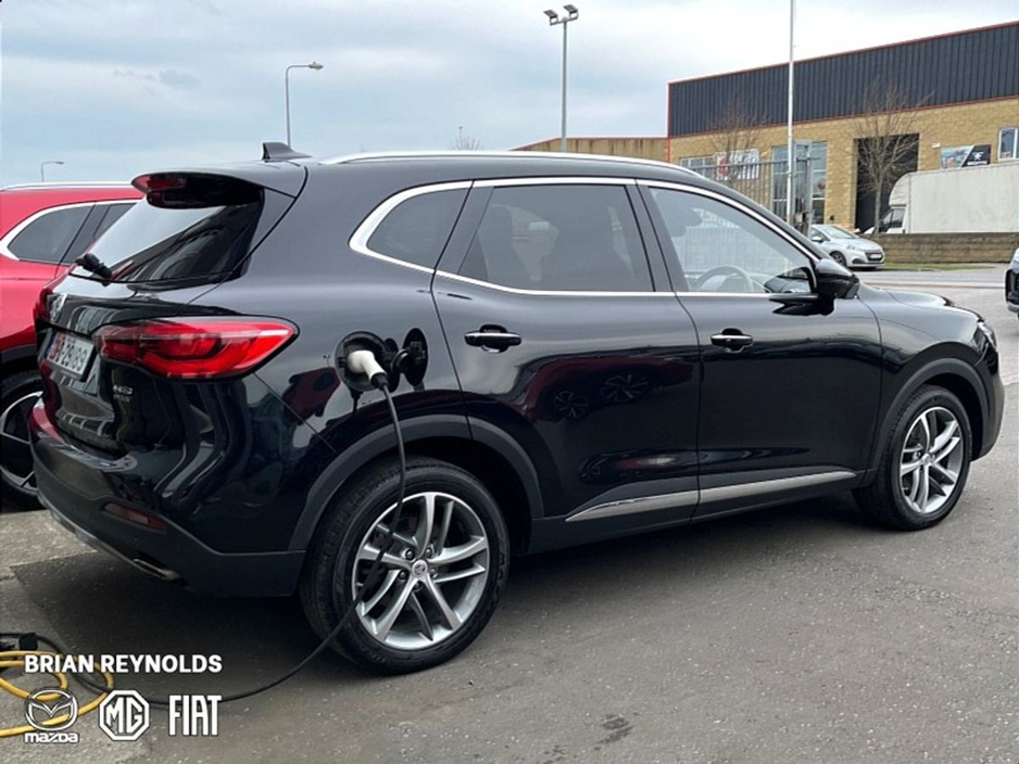 2023 MG HS - image 19