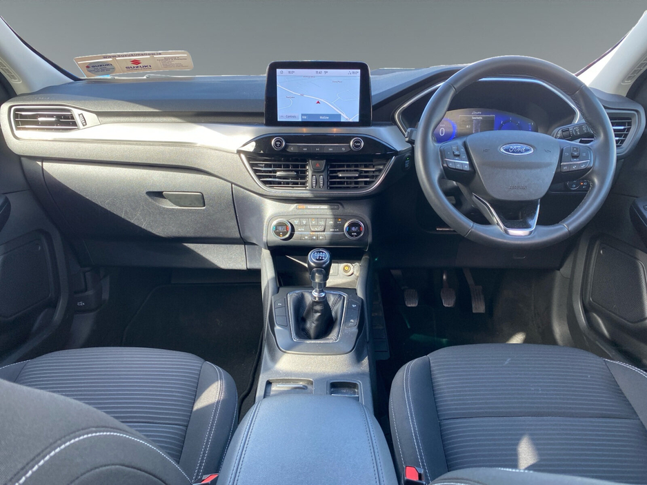 2022 Ford Kuga - image 11