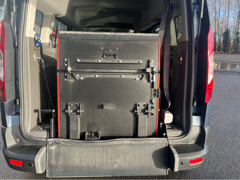 2021 Ford Tourneo Connect LWB, Wheelchair Accessible €24,995