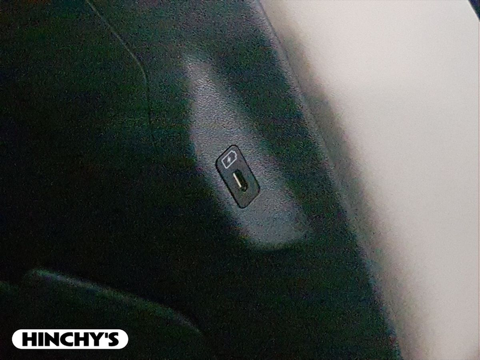 2022 Kia EV6 - image 27