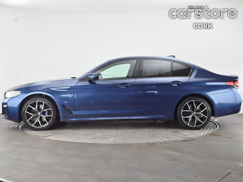 2021 BMW 5 Series - image 6