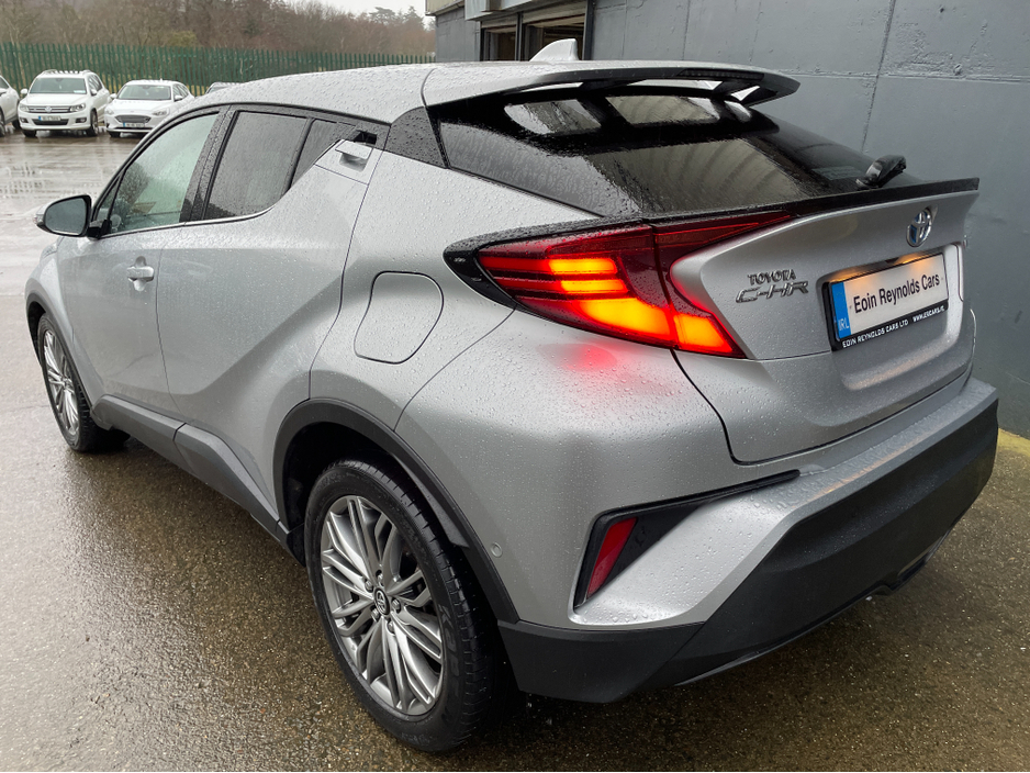 2023 Toyota C-HR 231 D HYBRID SOL  AUTO HIGH SPEC! €26,995