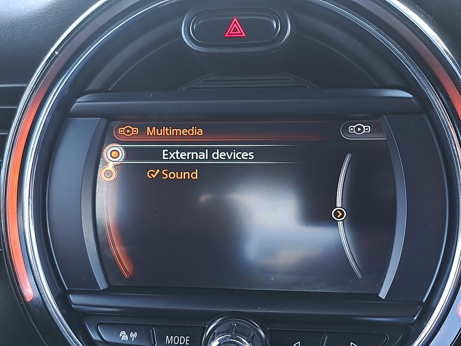 2016 MINI Cooper S - image 27