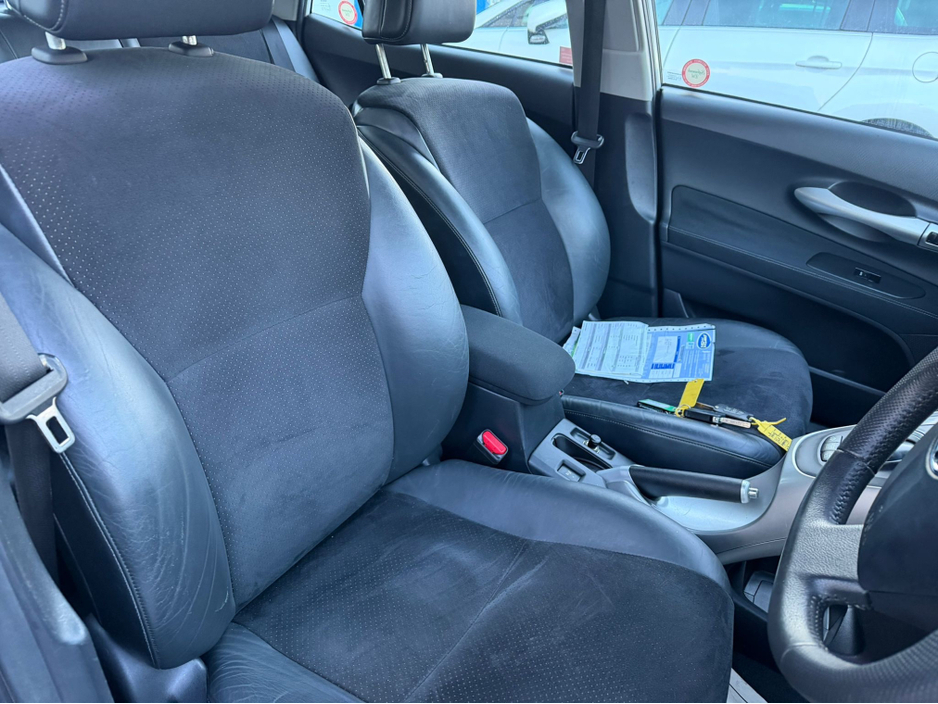 2011 Toyota Auris 1.8 HSD LUXURY 4DR AUTO €6,990