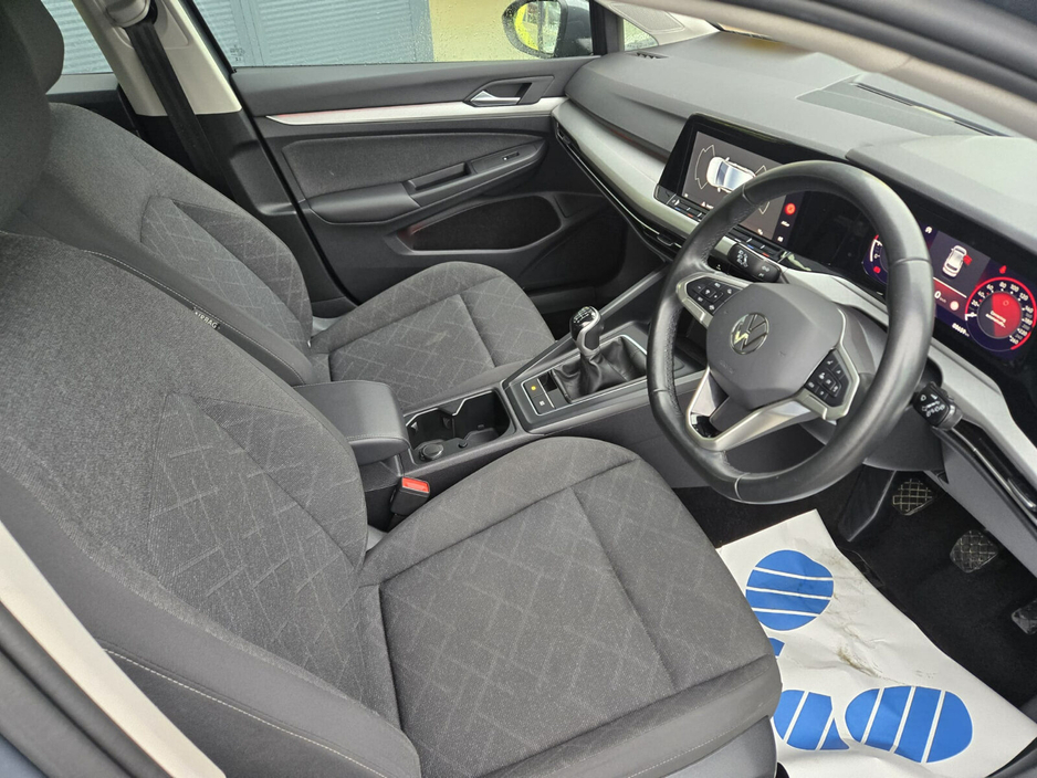 2023 Volkswagen Golf 1.0 TSI 110HP Life €25,950