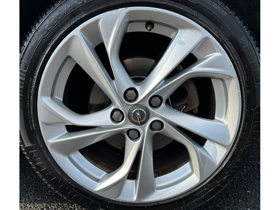 2018 Opel Astra - image 30