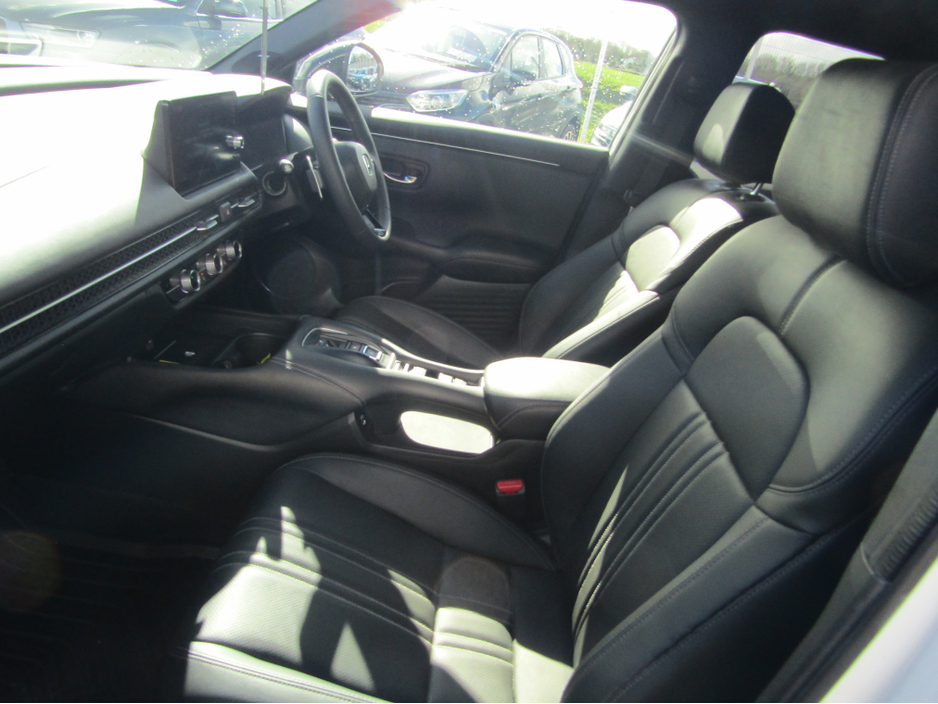 2024 Honda ZR-V - image 7