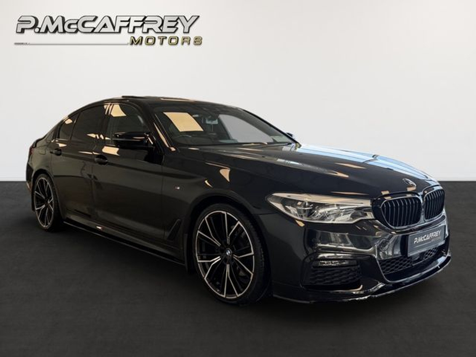 2020 BMW 5 Series - image 3