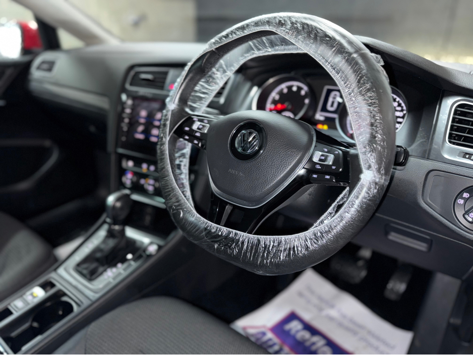 2017 Volkswagen Golf 1.2 TSI €12,999