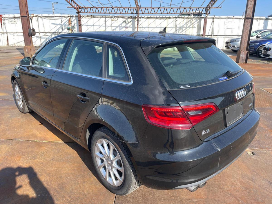 2015 Audi A3 - image 4