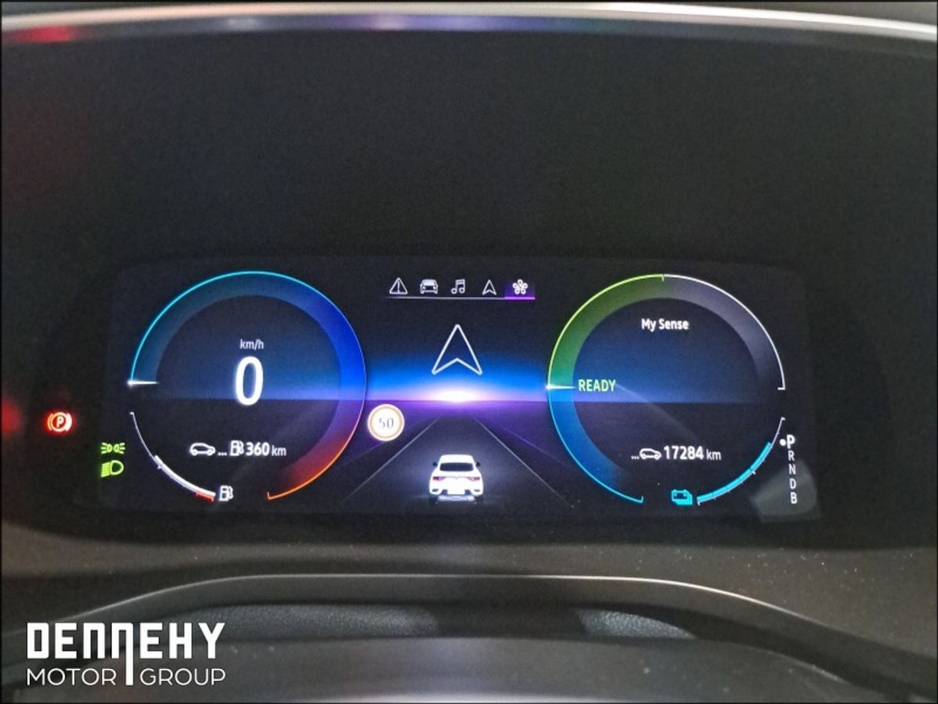 2025 Renault Arkana - image 15