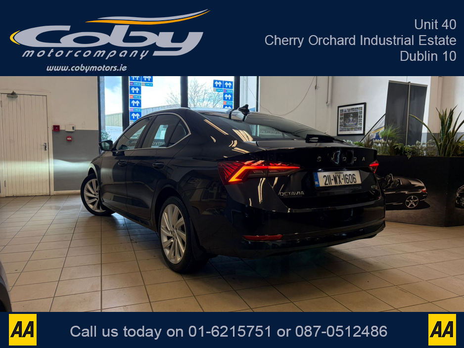 2021 Skoda Octavia - image 13