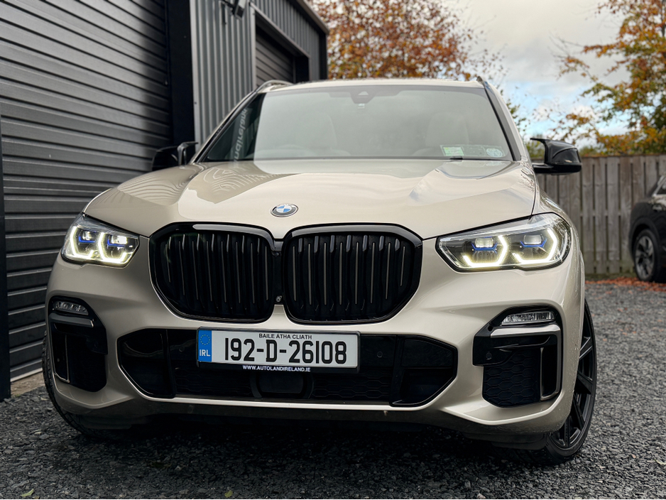 2019 BMW X5 - image 2