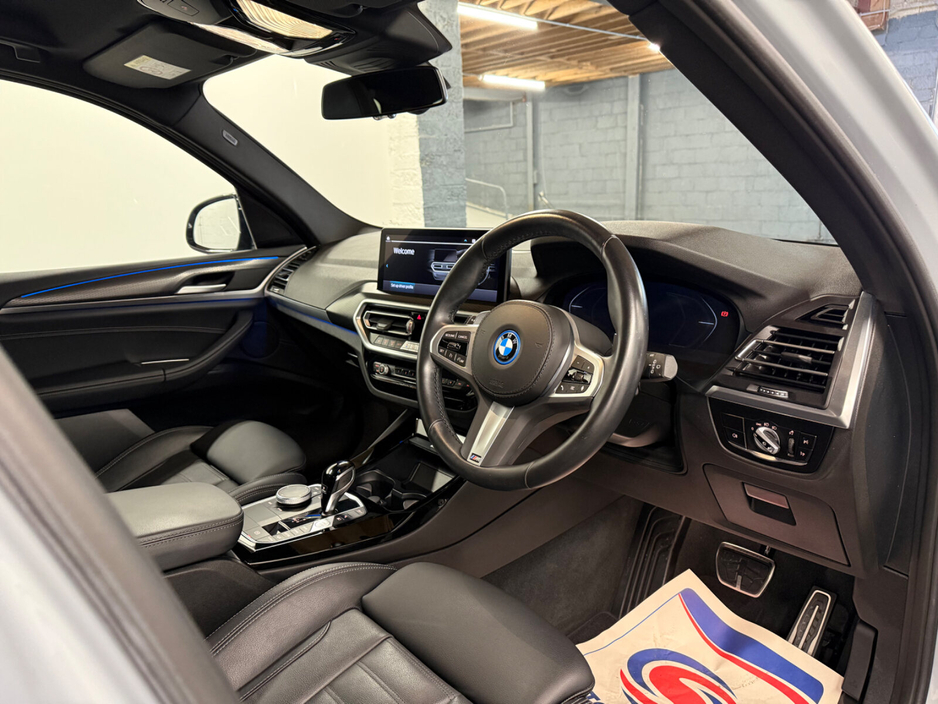 2023 BMW X3 - image 11