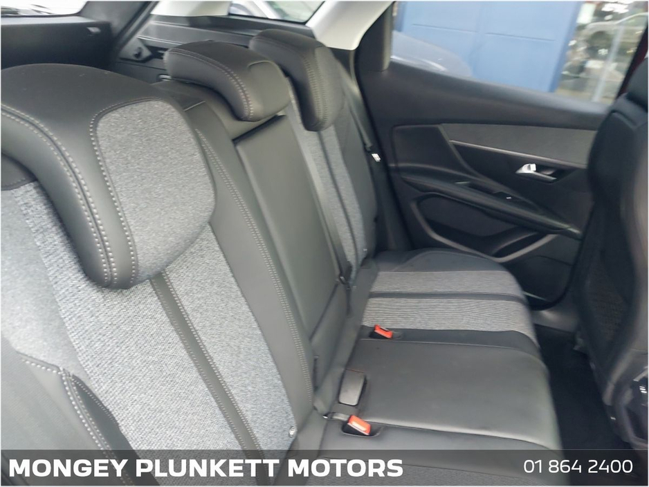 2018 Peugeot 3008 - image 13