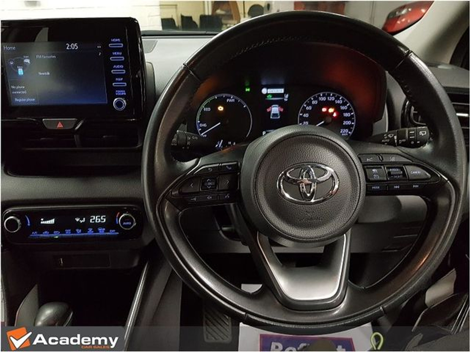 2022 Toyota Yaris Hybrid Luna 4DR Auto €19,490