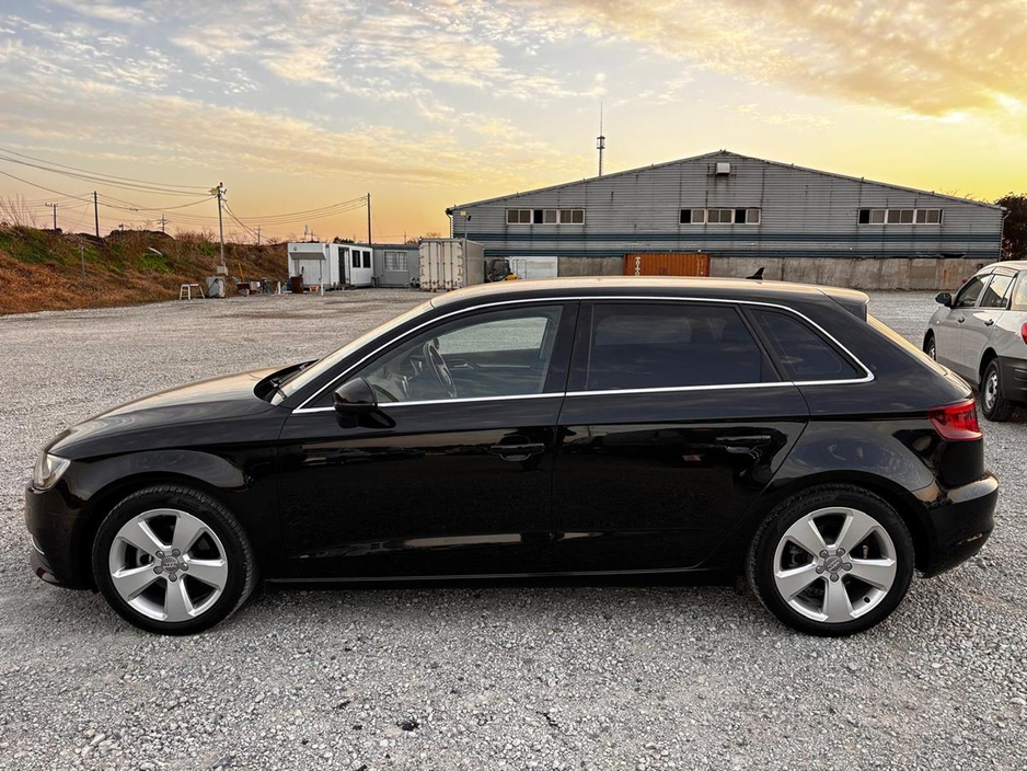 2016 Audi A3 - image 7