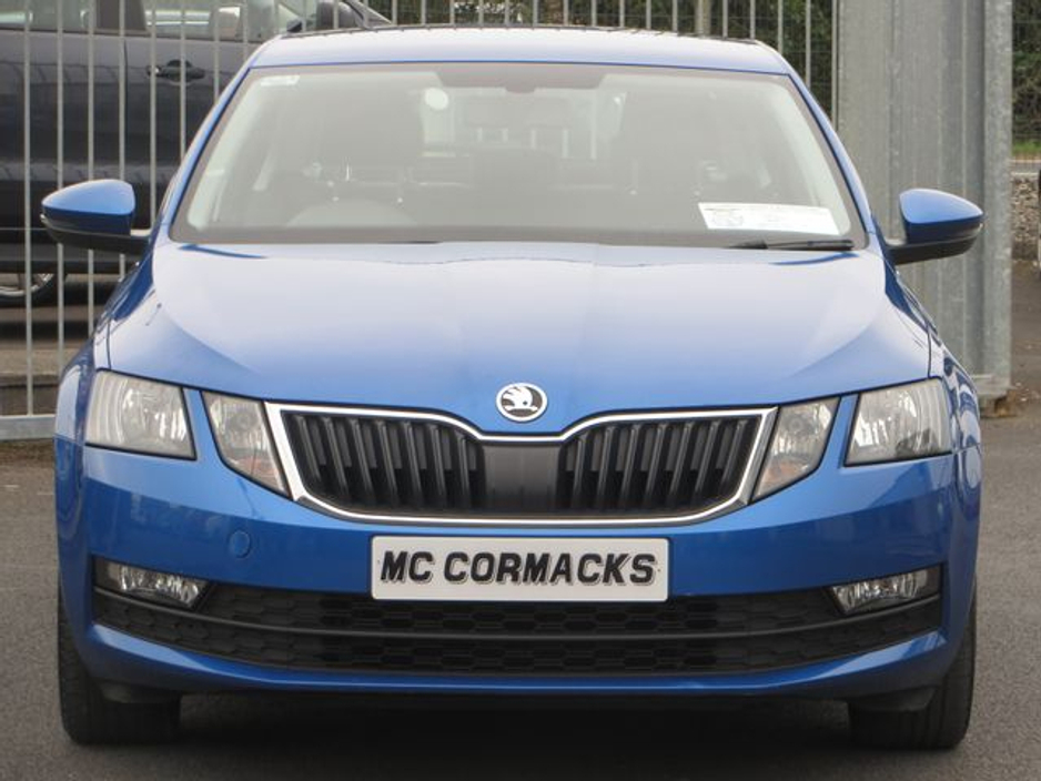 2020 Skoda Octavia - image 7