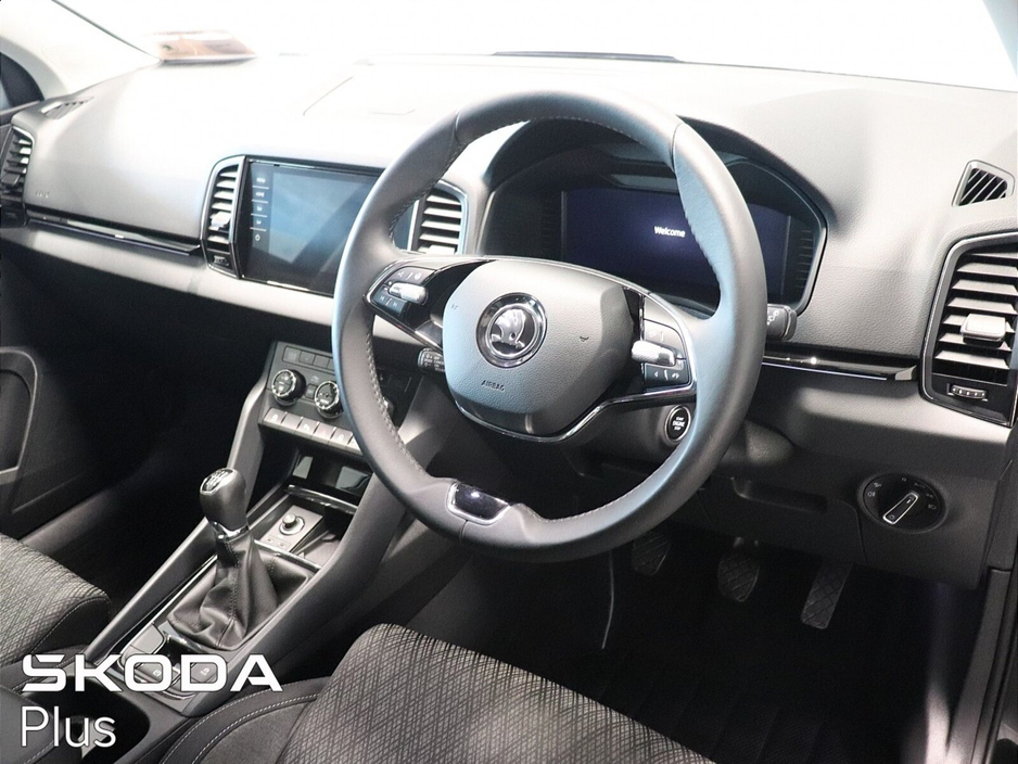 2024 Skoda Karoq - image 8
