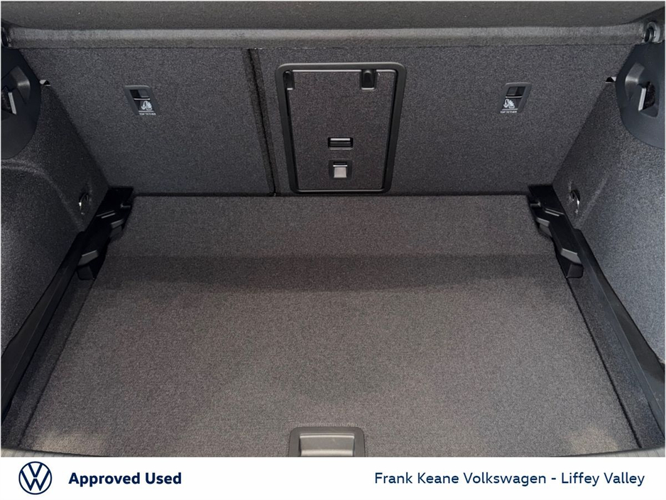 2026 Volkswagen Golf - image 9