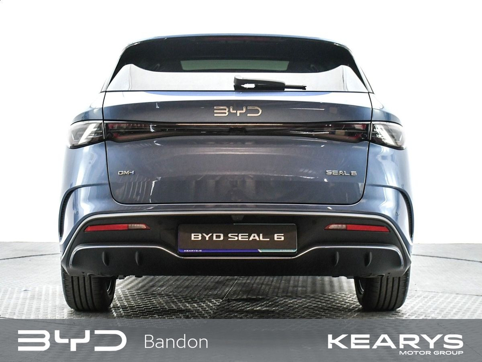 2026 BYD Seal 6 - image 2