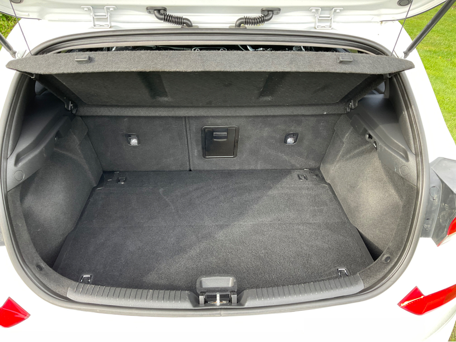 2017 Hyundai i30 - image 20