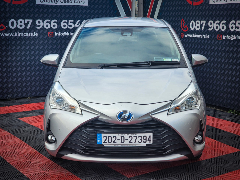 2020 Toyota Vitz - image 4